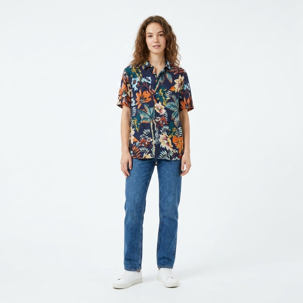 Camisa Tropical Zara - Modelo Mujer Cuerpo Entero