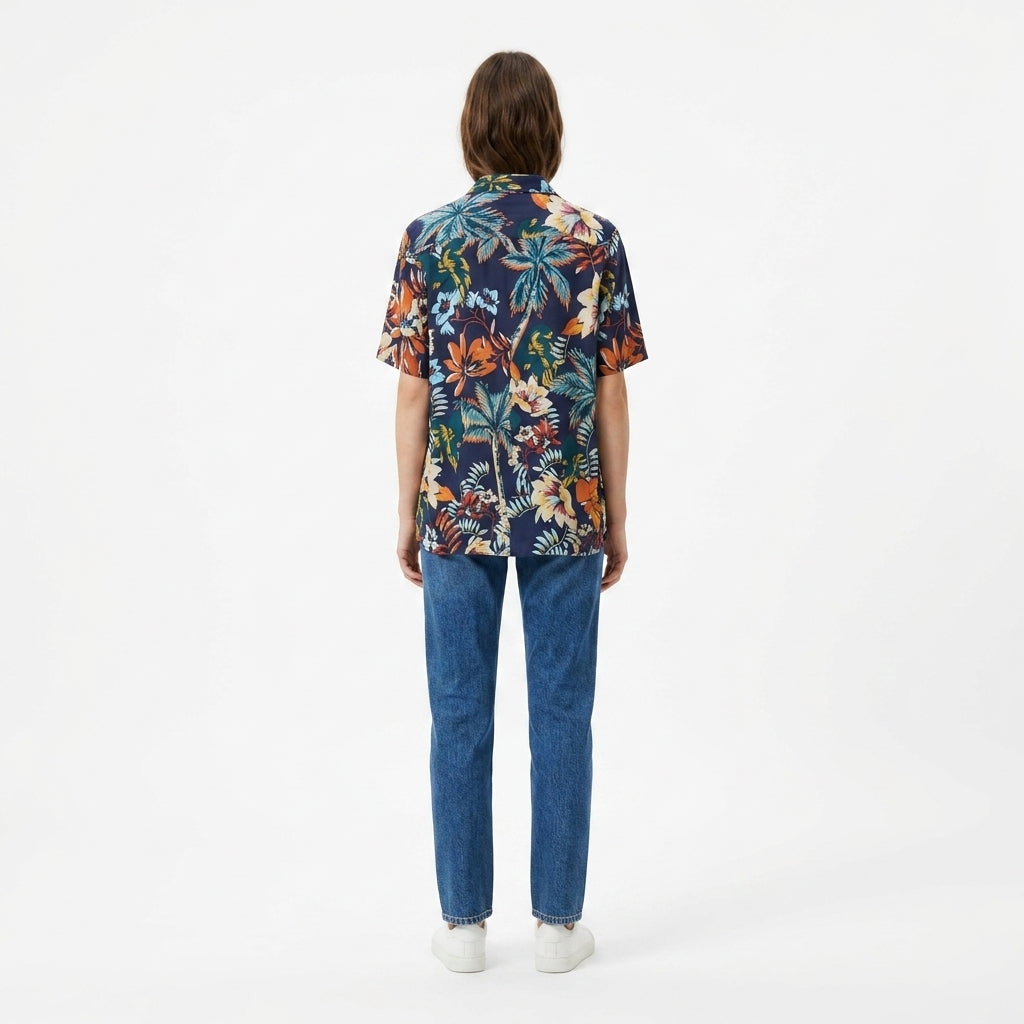 Camisa Tropical Zara - Modelo Mujer Espalda